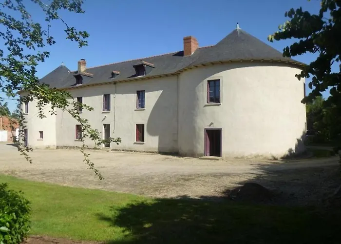 Manoir De La Guignardiere : The Ou Cafe ?